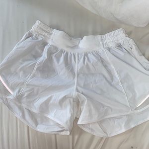 WOMEN’S LULULEMON HOTTY HOTS 4”